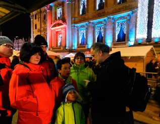 Family enjoying a Genius Walking Tour
